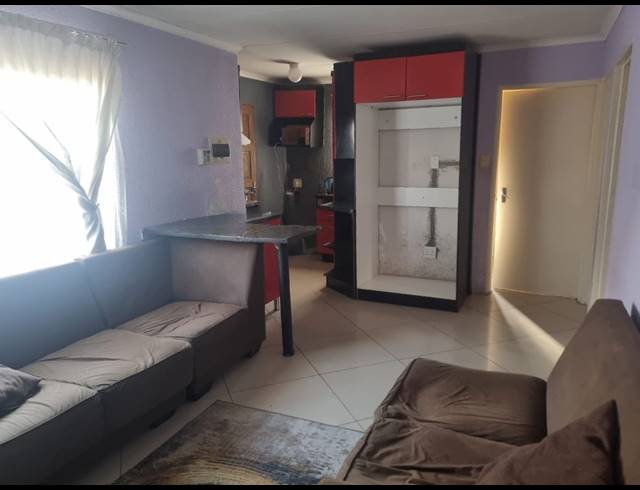 2 BEDROOM HOUSE FOR SALE IN EVATON WEST